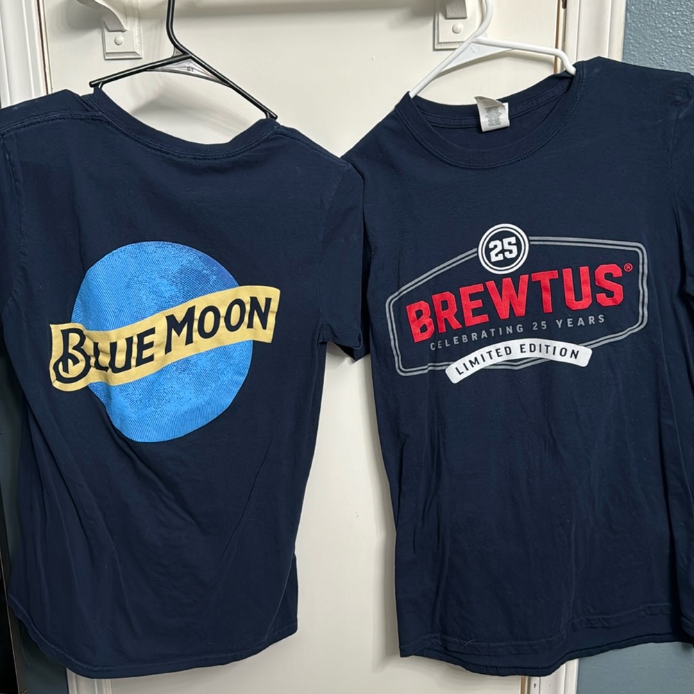 2 for $20 men/women’s t-shirts